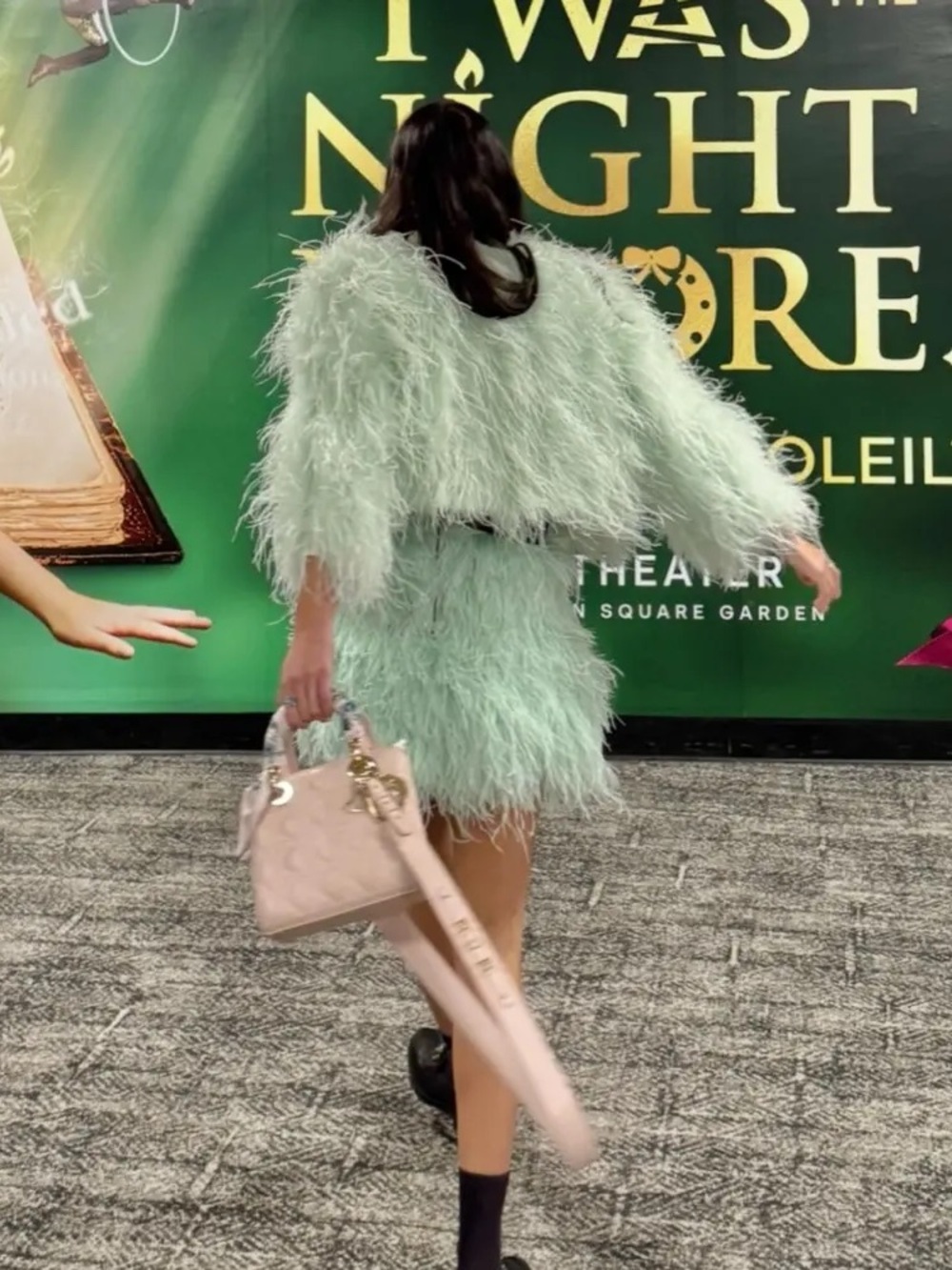 Alice + Olivia KIDMAN FEATHERED JACKET SIZE L LIGTH GREEN Feather Crop Top - Picture 8 of 11